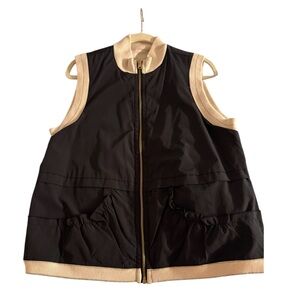 Chico’s Zenergy Reversible Black and Beige Vest NWOT Size  10-12